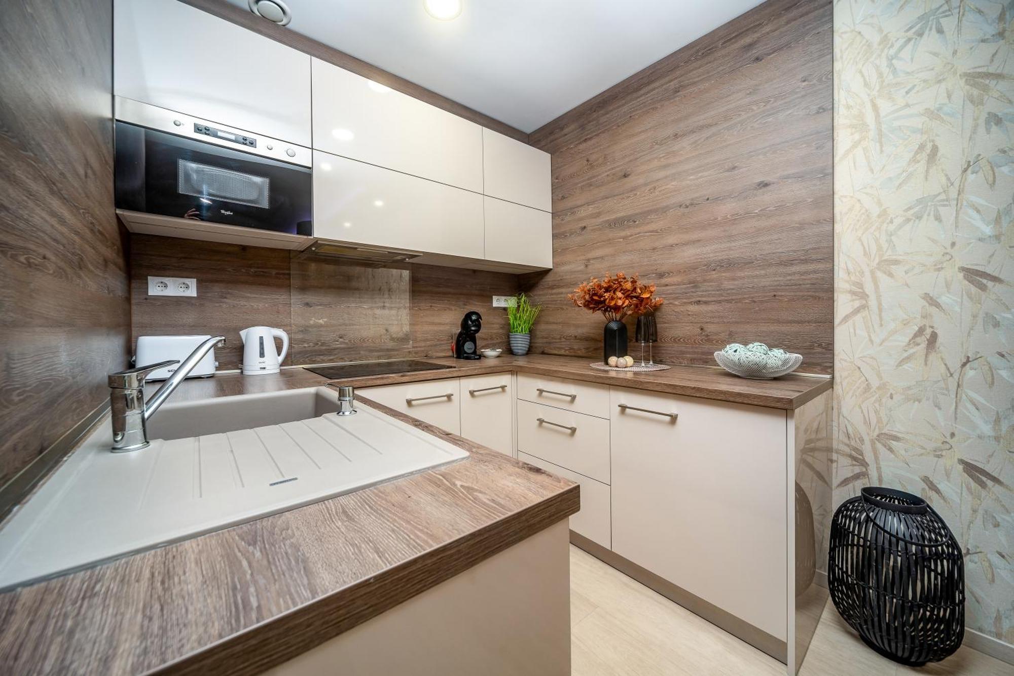 Lavida Deluxe Villa Hajdúszoboszló Buitenkant foto