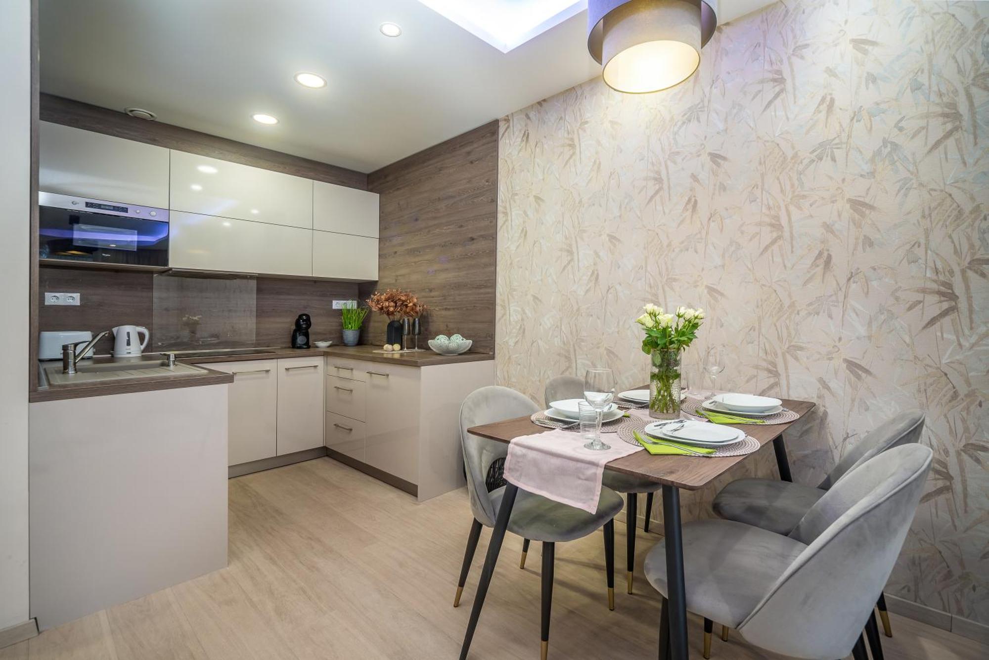 Lavida Deluxe Villa Hajdúszoboszló Buitenkant foto
