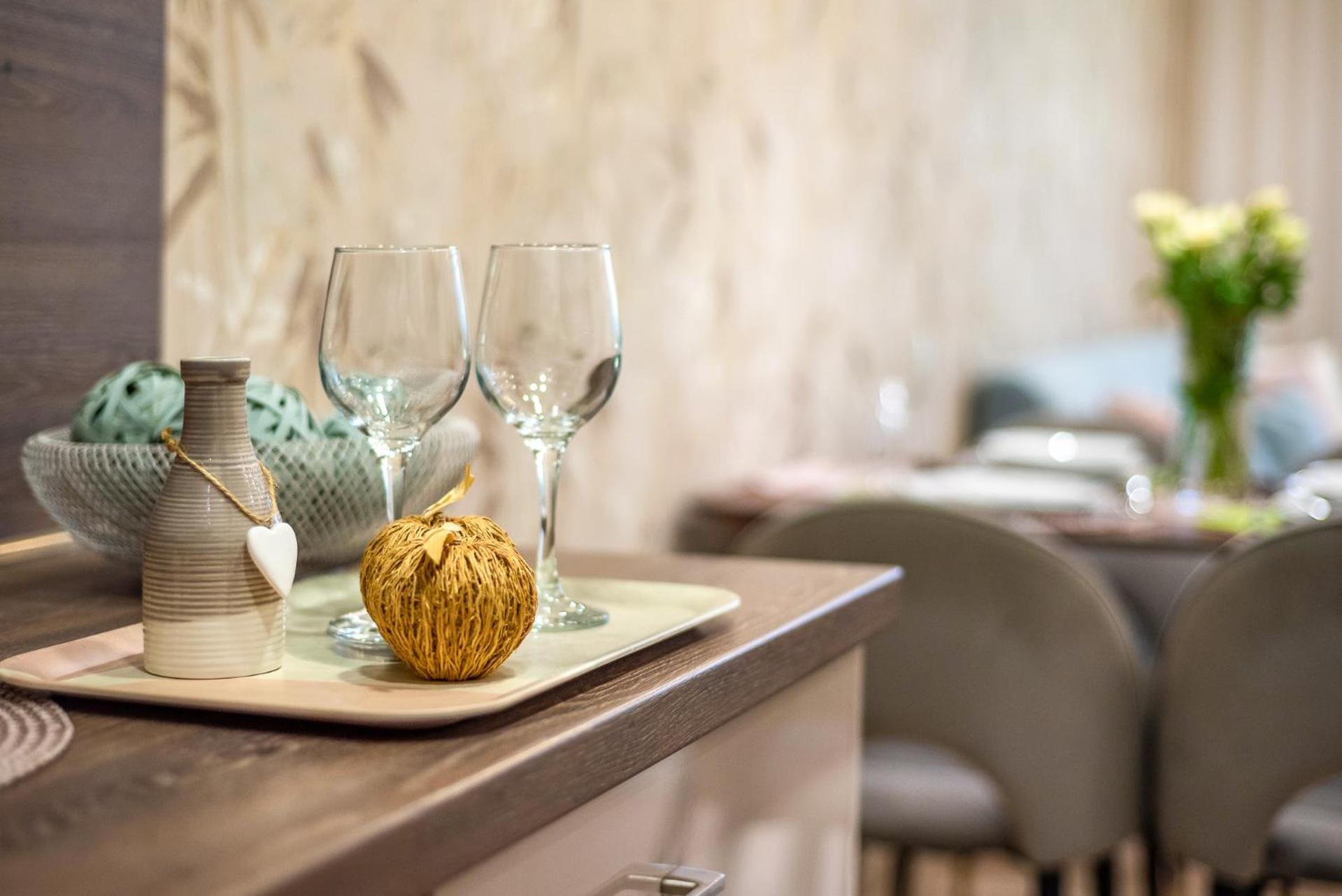 Lavida Deluxe Villa Hajdúszoboszló Buitenkant foto