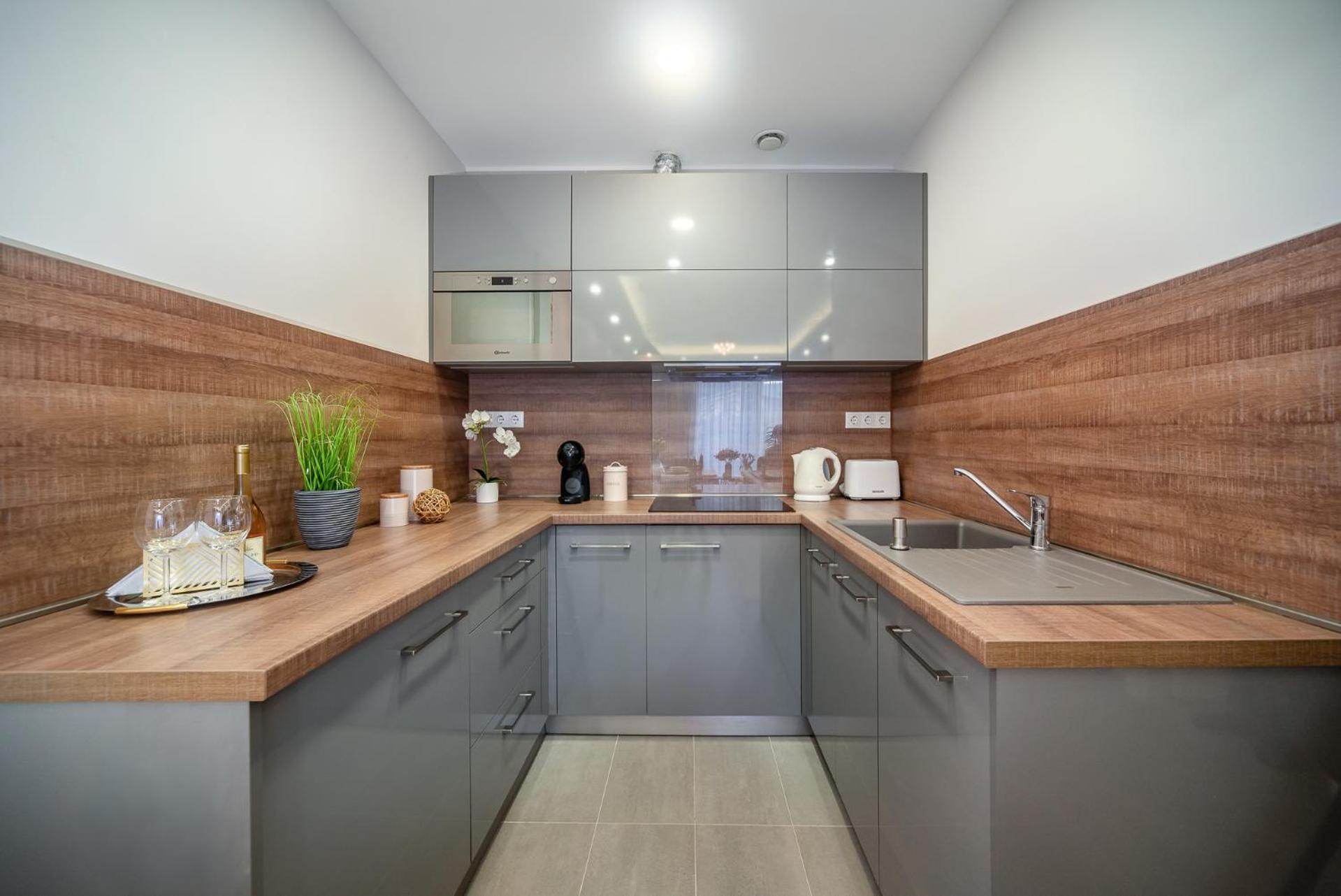Lavida Deluxe Villa Hajdúszoboszló Buitenkant foto